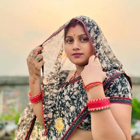 Chat +18 off-line de Meena73