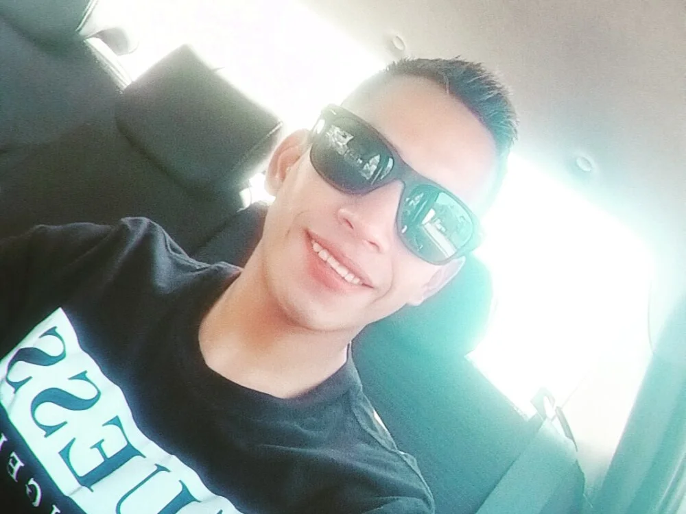 aych 離線 XXX 聊天