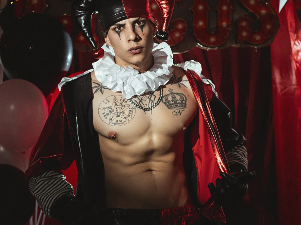 Dustin_Sonne's Offline XXX Chat
