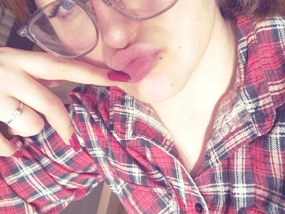 _untouched_rose_'s Offline Chat Room