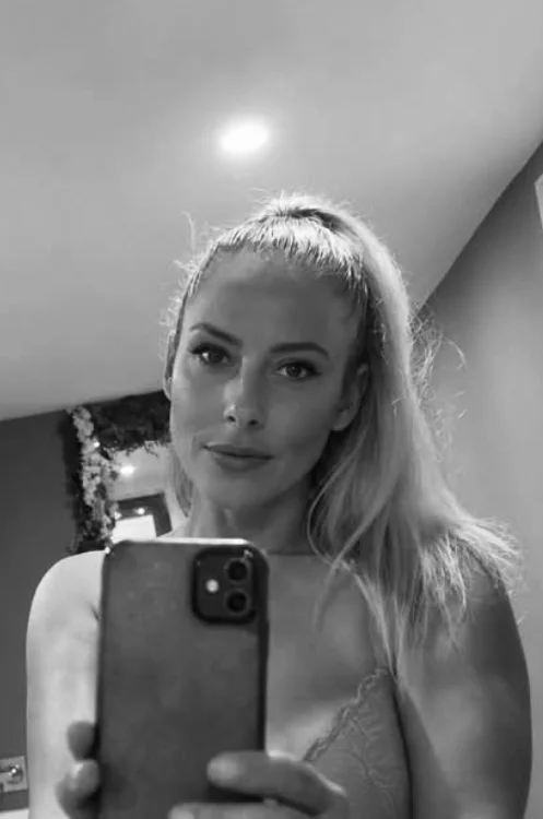 mimi-mya's Offline XXX Chat