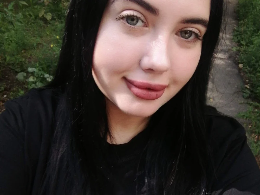 Kitty_Nita offline chatrum