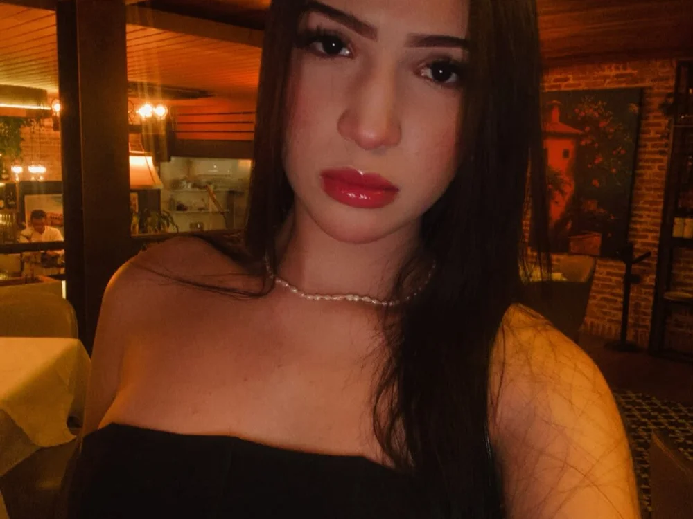 loiiza_carp Offline XXX-Chat