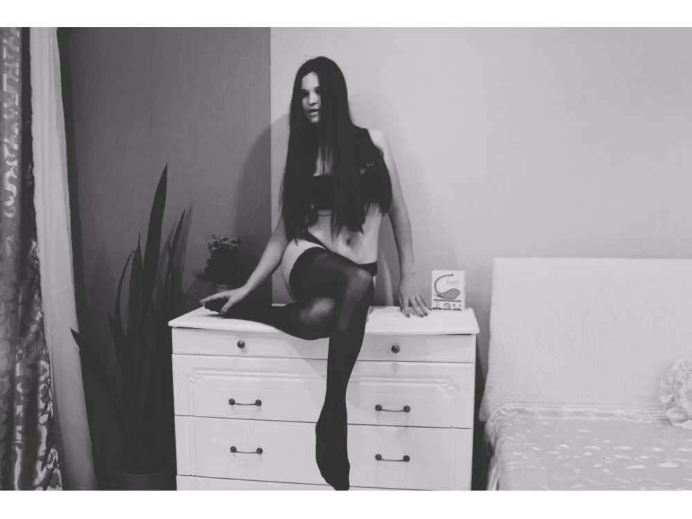 KristenStamen Obrolan XXX Offline