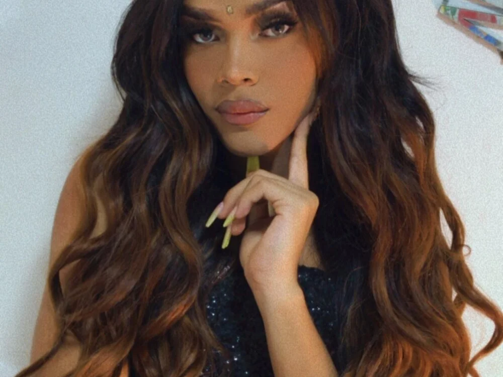 ebonydary_01 離線 XXX 聊天