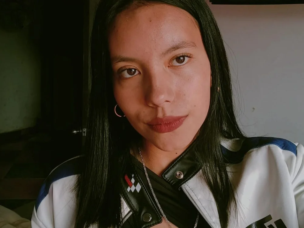 purple_aura_'s Offline XXX Chat