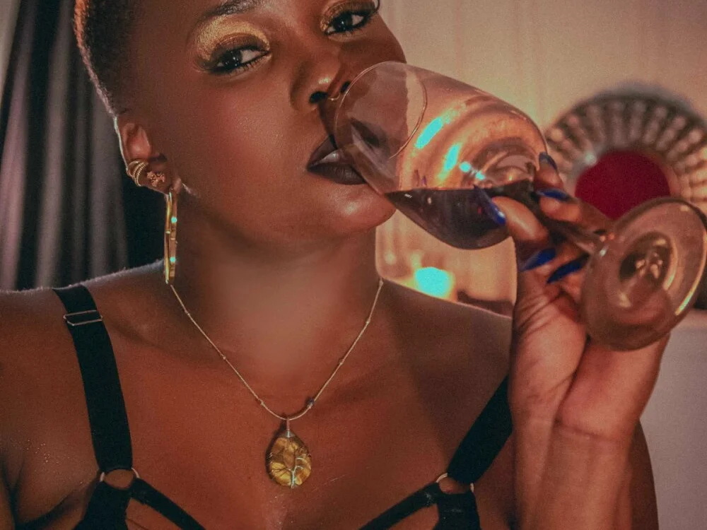 DirtyDashaSousan Offline XXX chat