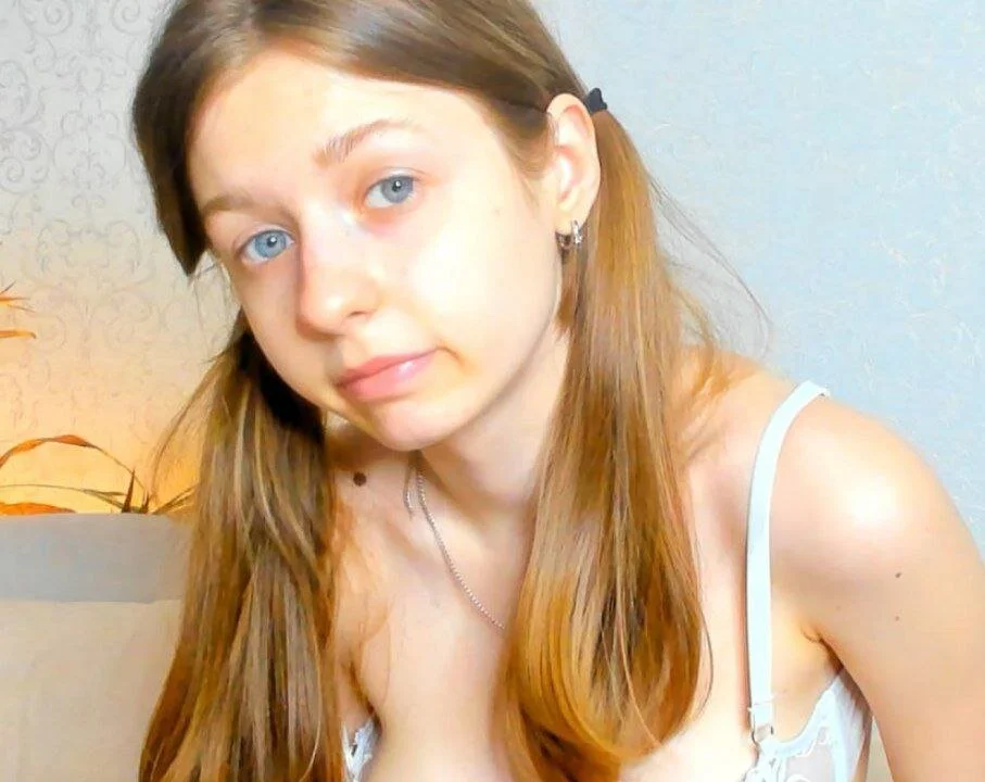 mia_riley_ offline chatrum