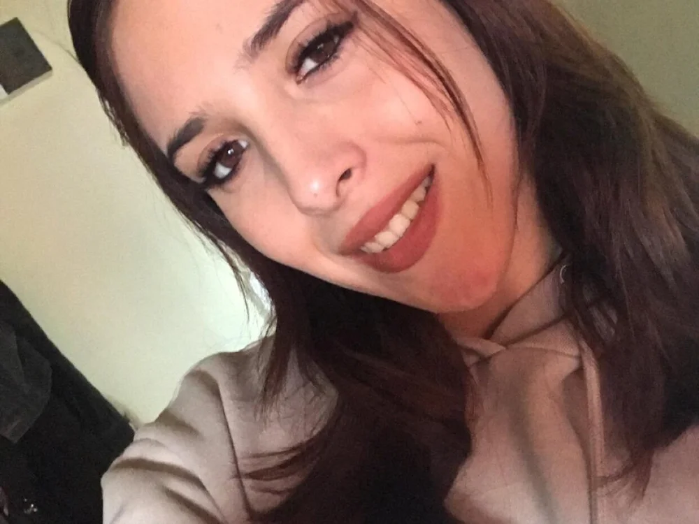 Alxandrina223's Offline XXX Chat