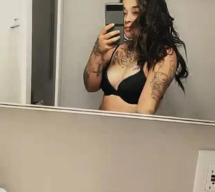 Offline XXX chat Black_roseee