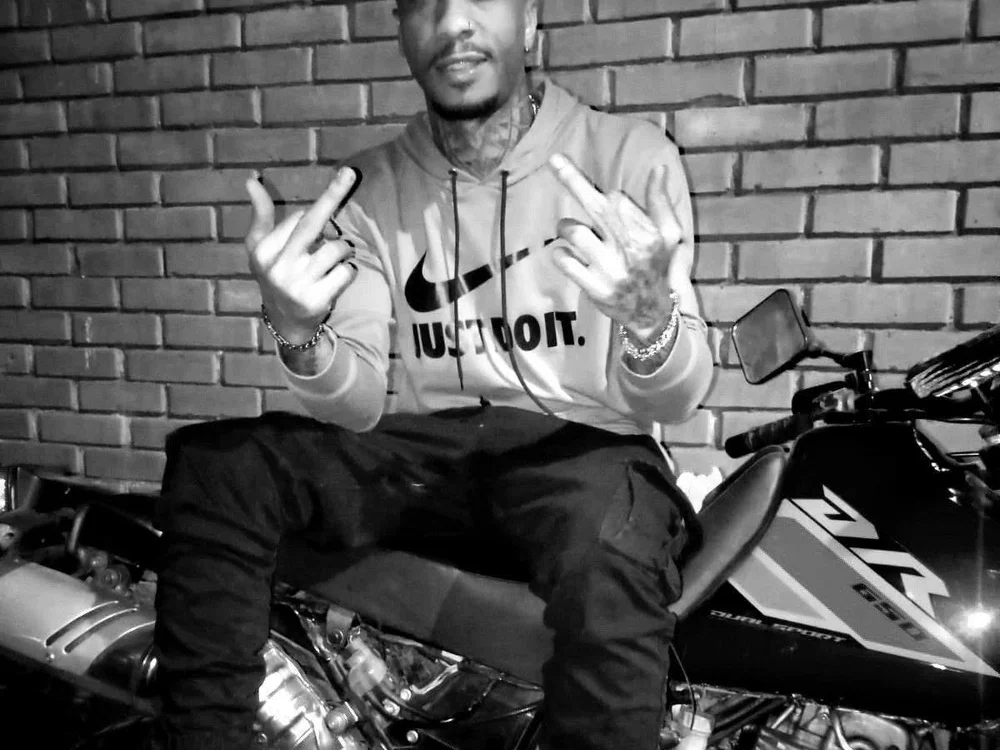 thee_kiing_black