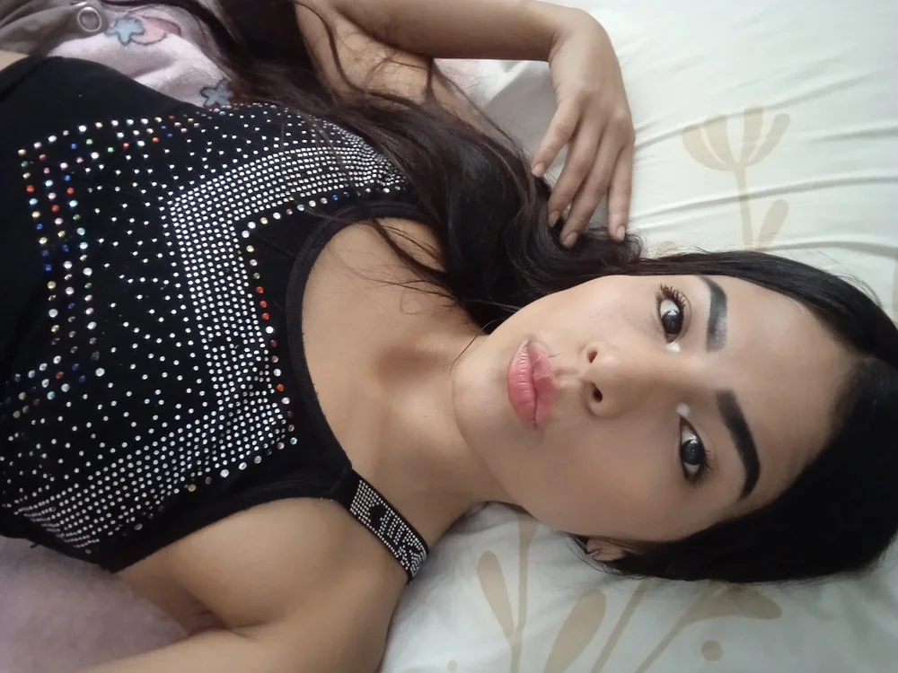 Lizeth444's Offline Chat Room