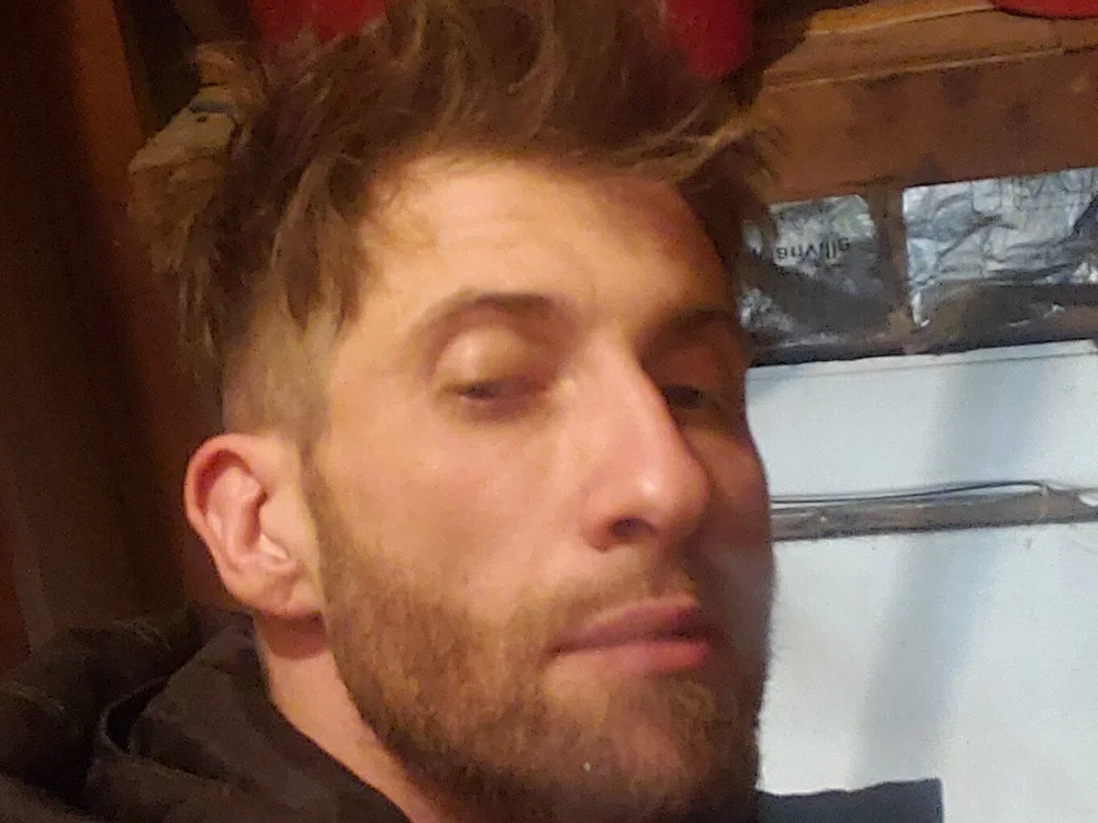 Offline chatovací místnost tattguy1222