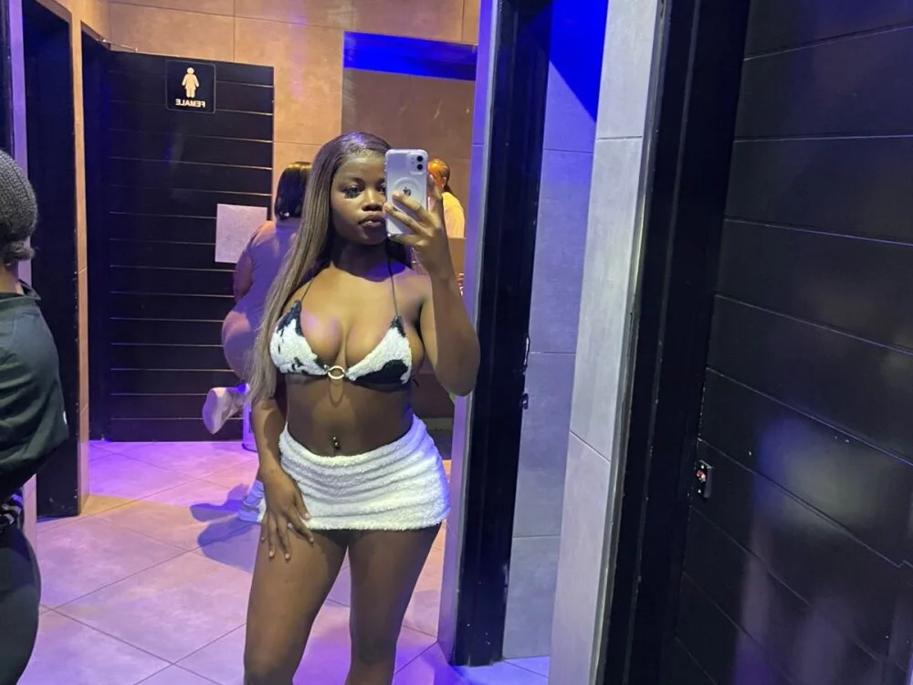 Czat XXX offline – MelaninGoddess26