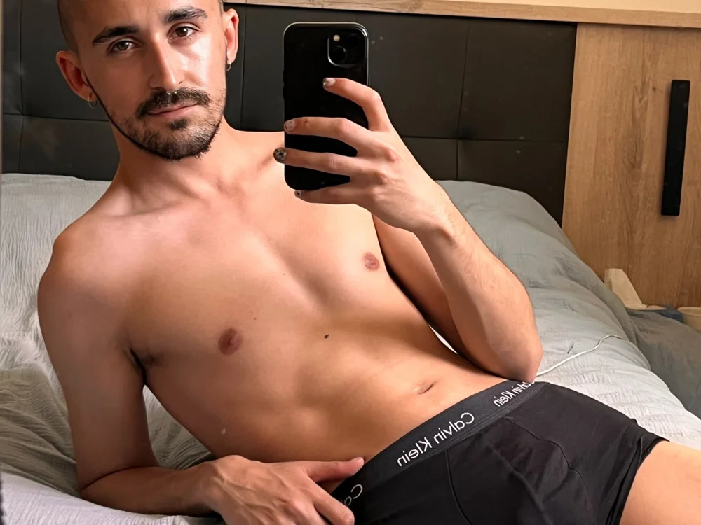 TomSudiste offline chatrum