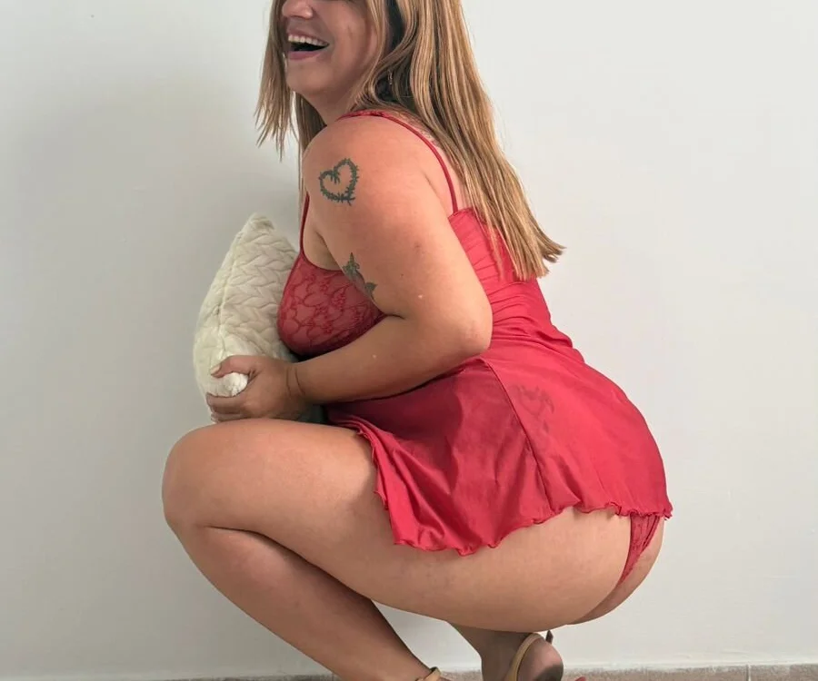 Lola__Milf 離線 XXX 聊天