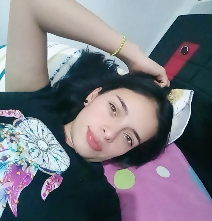 NAOMI_03's Offline XXX Chat