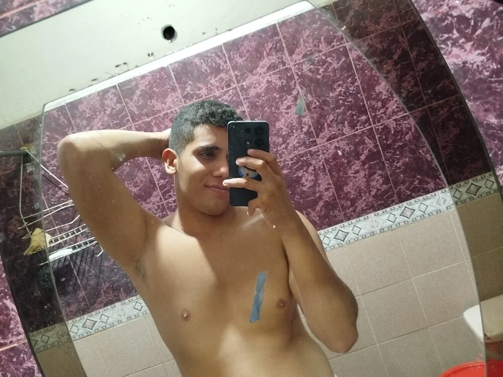 MANGUITO_42: συνομιλία ΧΧΧ εκτός σύνδεσης