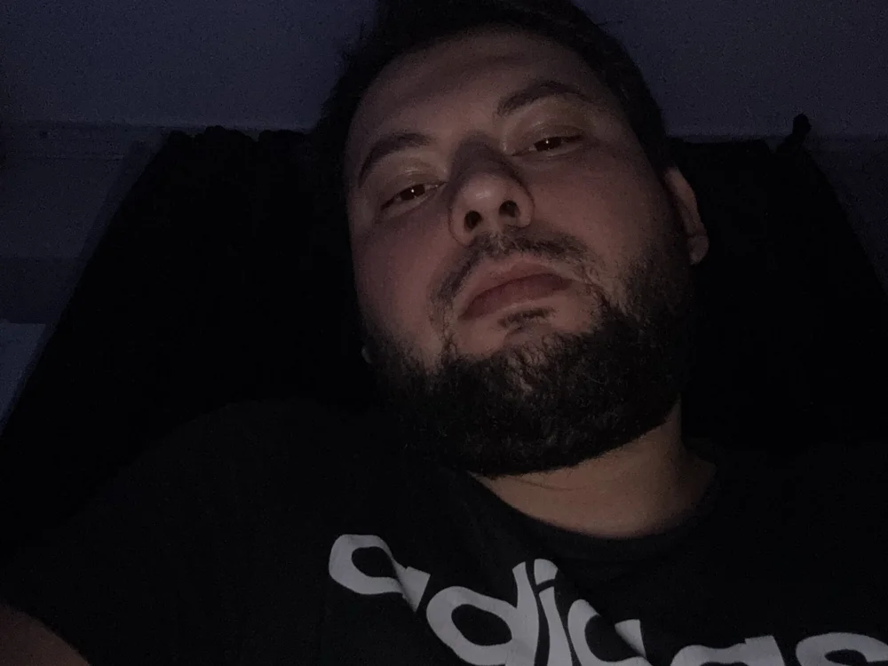 escape3434's Offline Chat Room