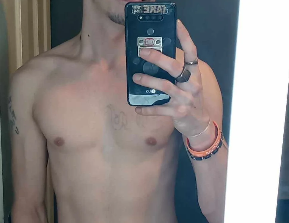 Cuntryhustler98's Offline XXX Chat