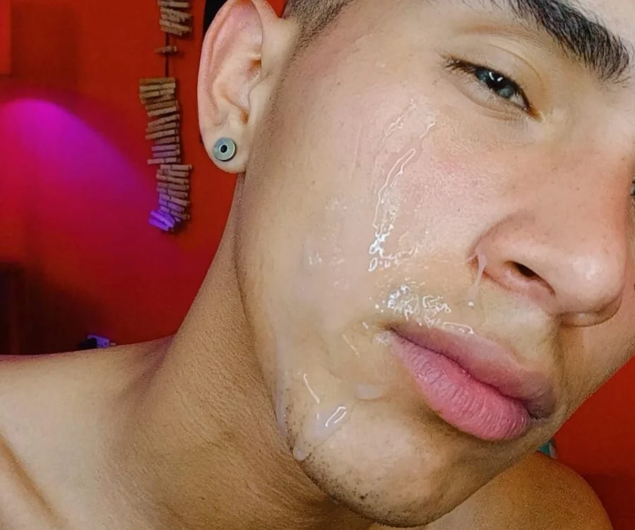 Shadowguy_ Chat XXX offline