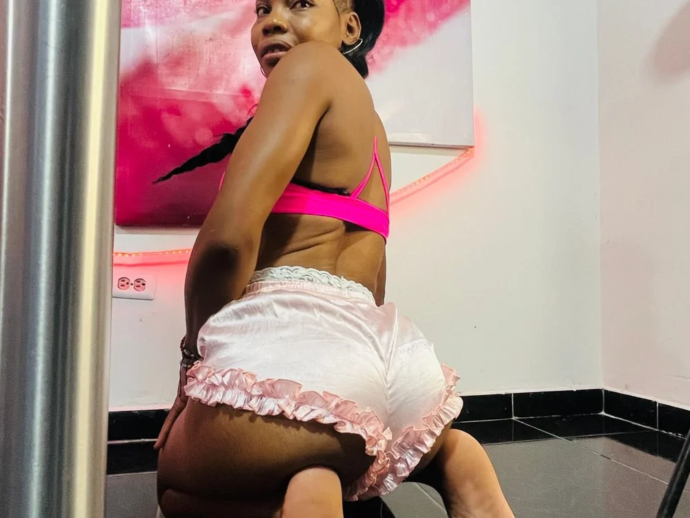 easy_giirl's Offline Chat Room