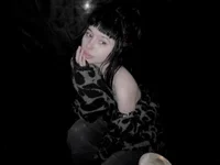 HollyDennis' Live XXX Chat