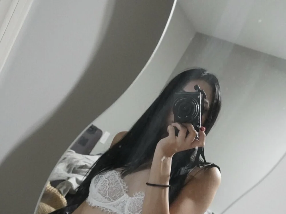 anishaxo's Offline XXX Chat