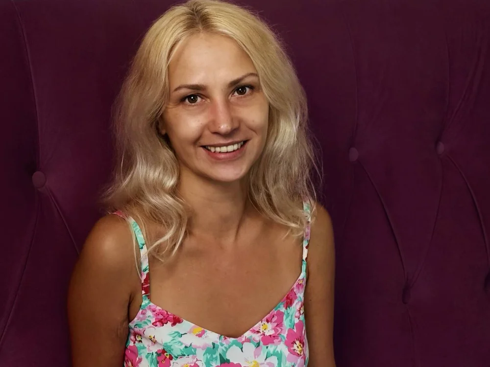 RondaGrinz Offline XXX-Chat