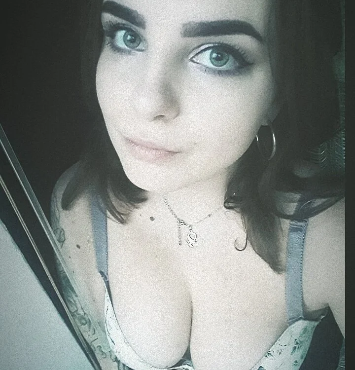 Your-flower's Offline Chat Room