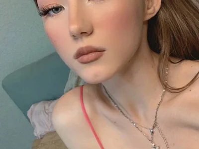 Aliceblush webcam livesex profile in bisexual cams