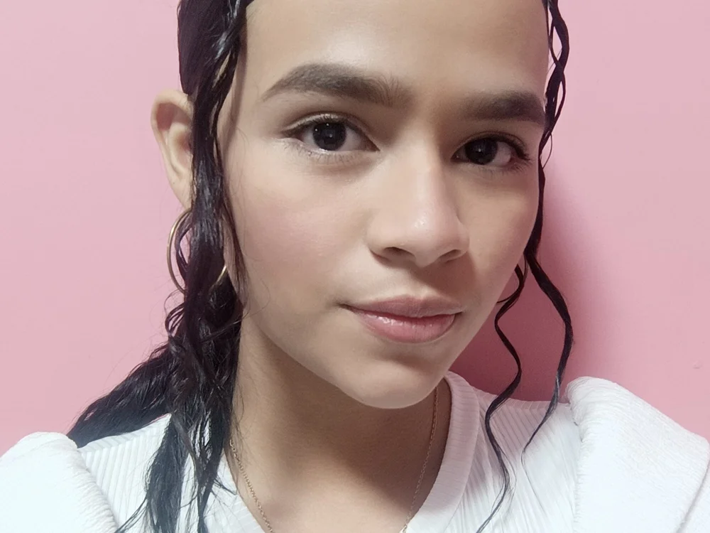 Alina_Lennox's Offline XXX Chat