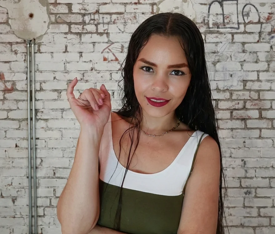 KatrionaNyx Adlı Modelin Çevrimdışı XXX Sohbeti