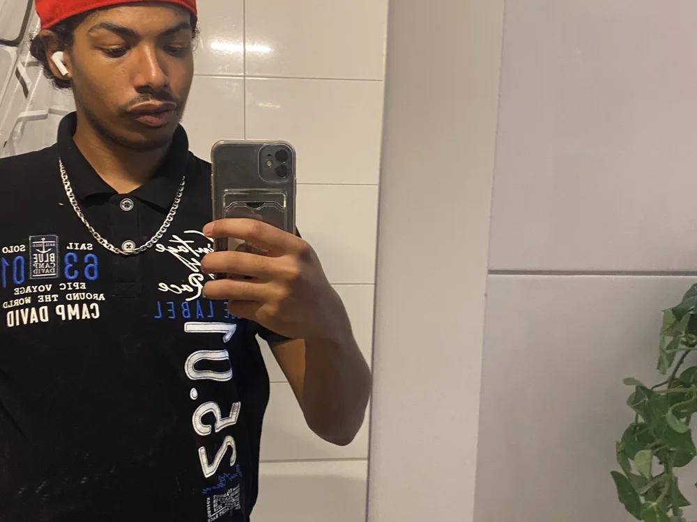 svnk18_'s Offline XXX Chat