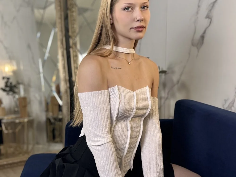 XXX chat uživo modela AllaMilln