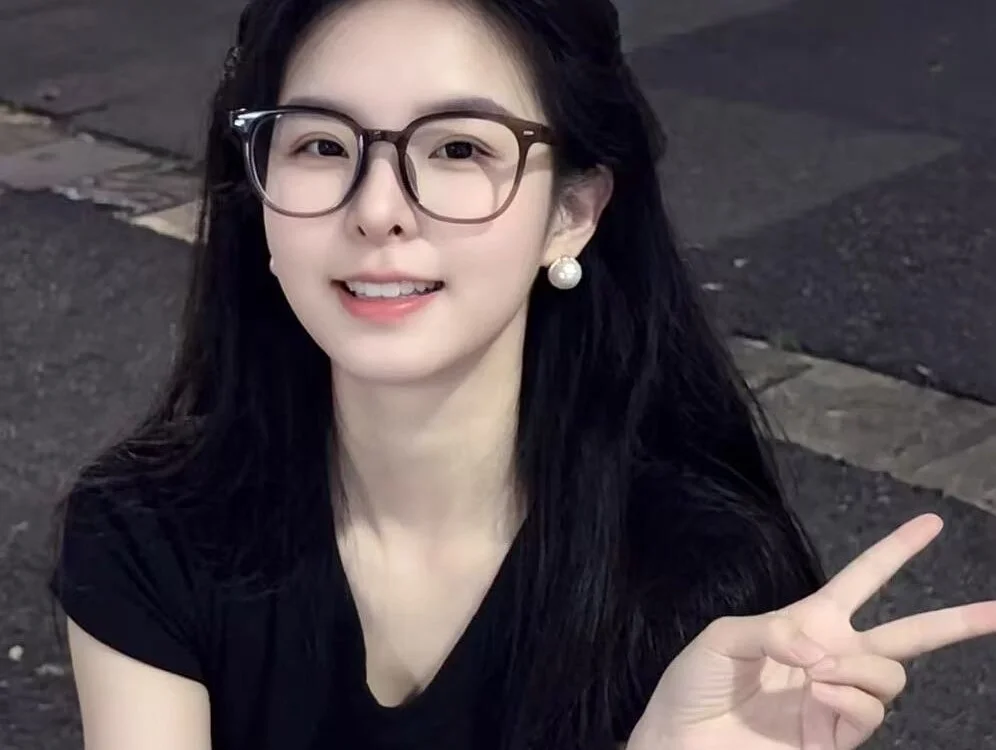 xixiya888's Offline XXX Chat