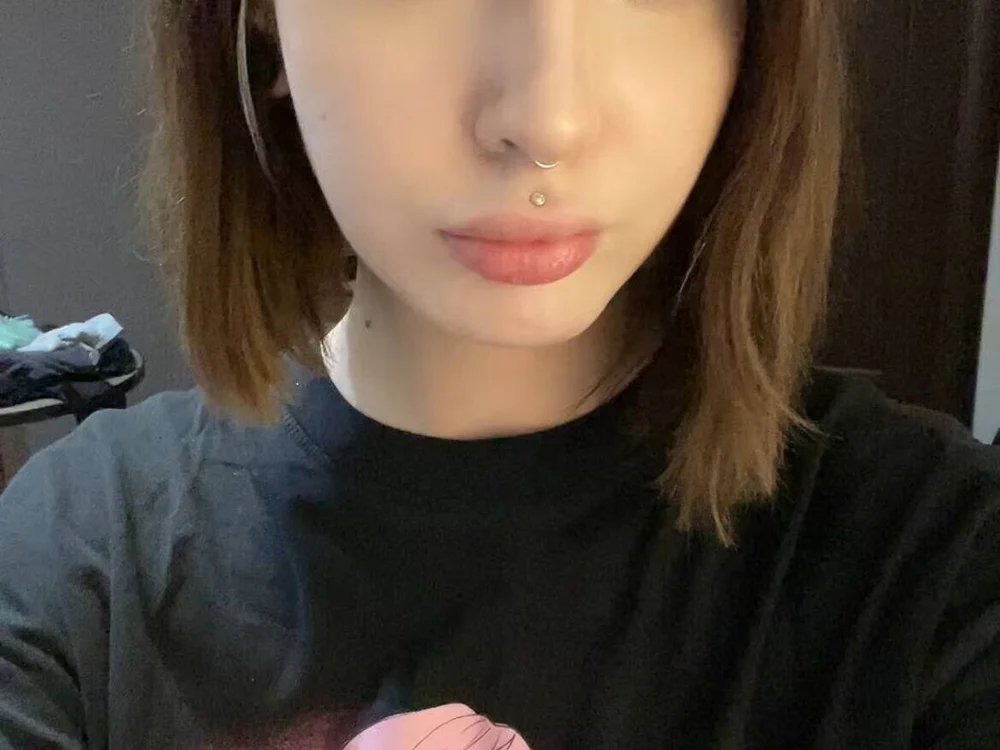 Hello_bellameow's Offline Chat Room