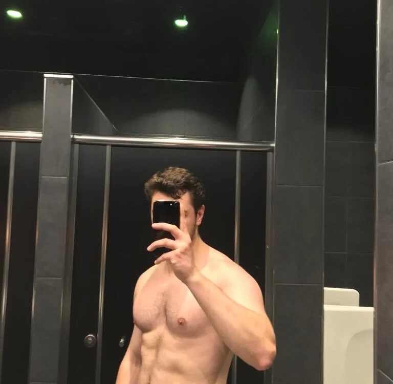 AnalDestroyer_Cann offline chatrum