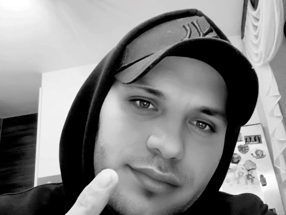 Leonida1991 Chat XXX offline