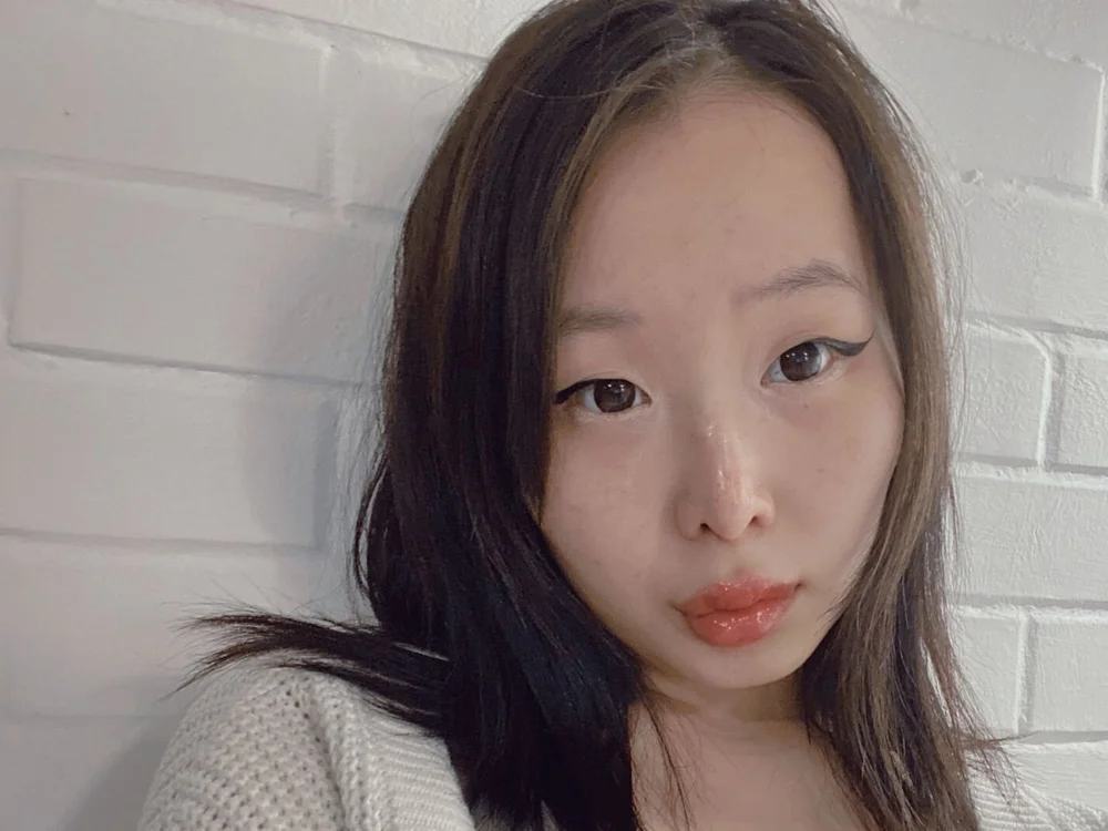 Yami_Ray's Offline Chat Room
