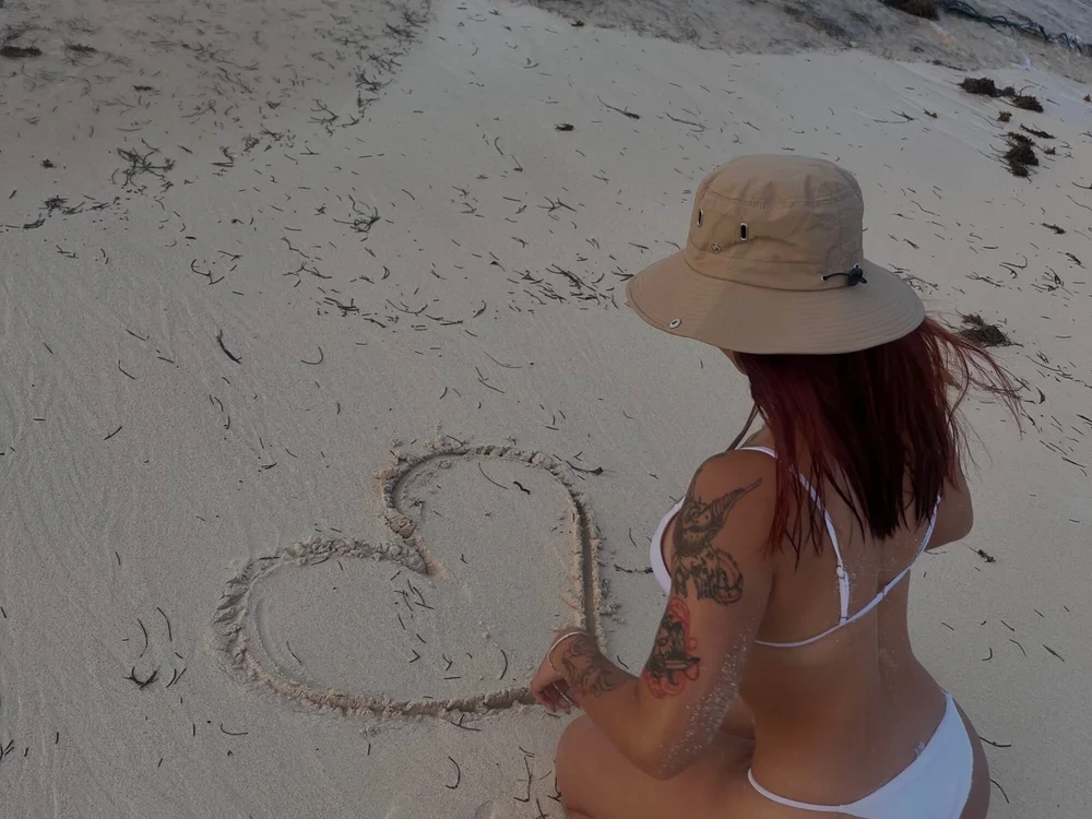 Miss_Aitanaa cam model