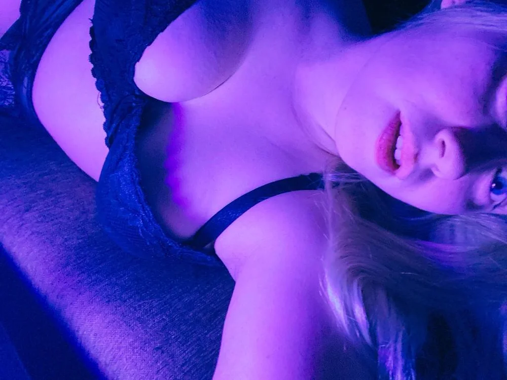 TinaMell's Offline XXX Chat