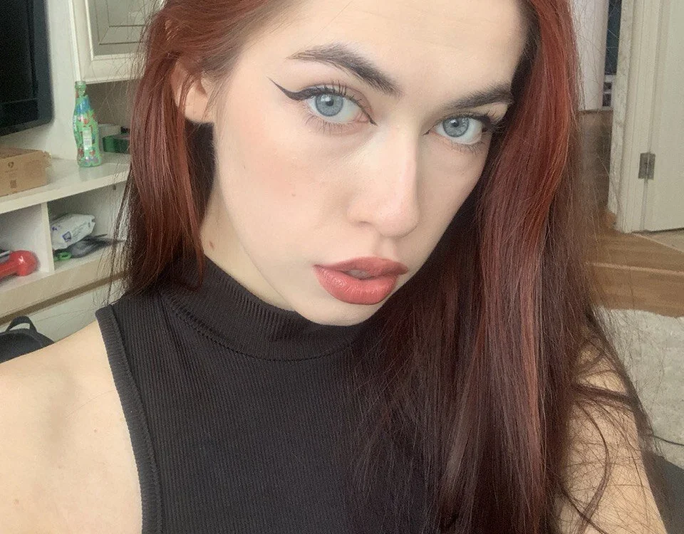 AishaKissYoou offline chatrum