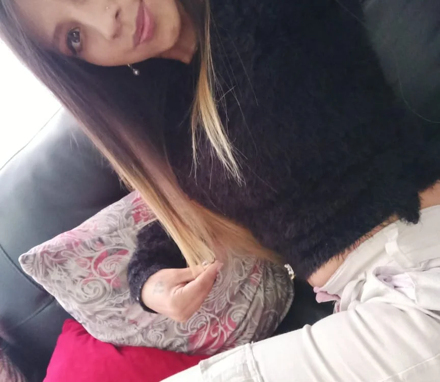 Emi_Queen69 Offline Chatraum