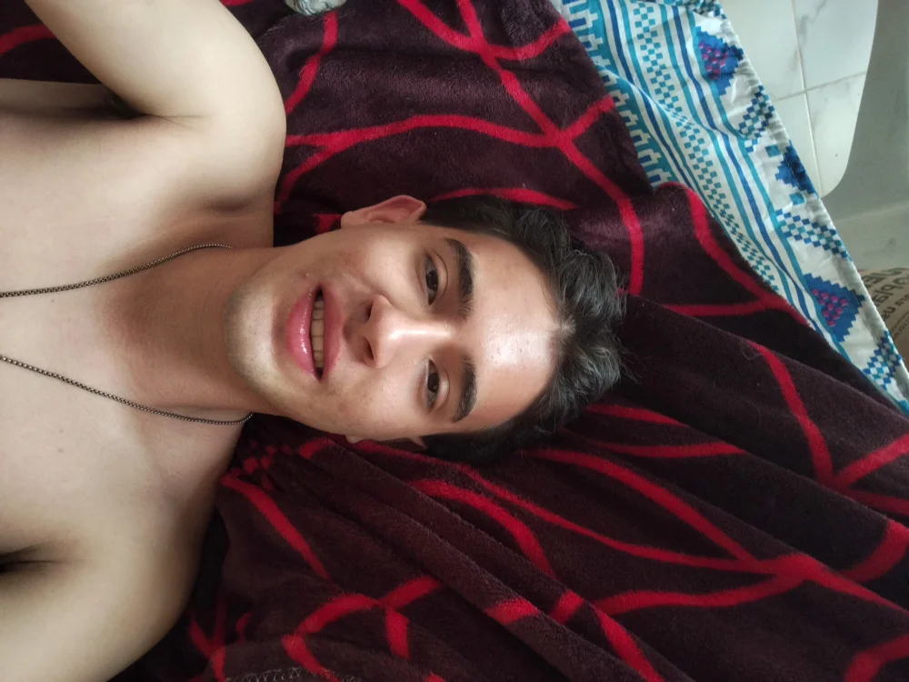 Offline chatovací místnost mikelee7