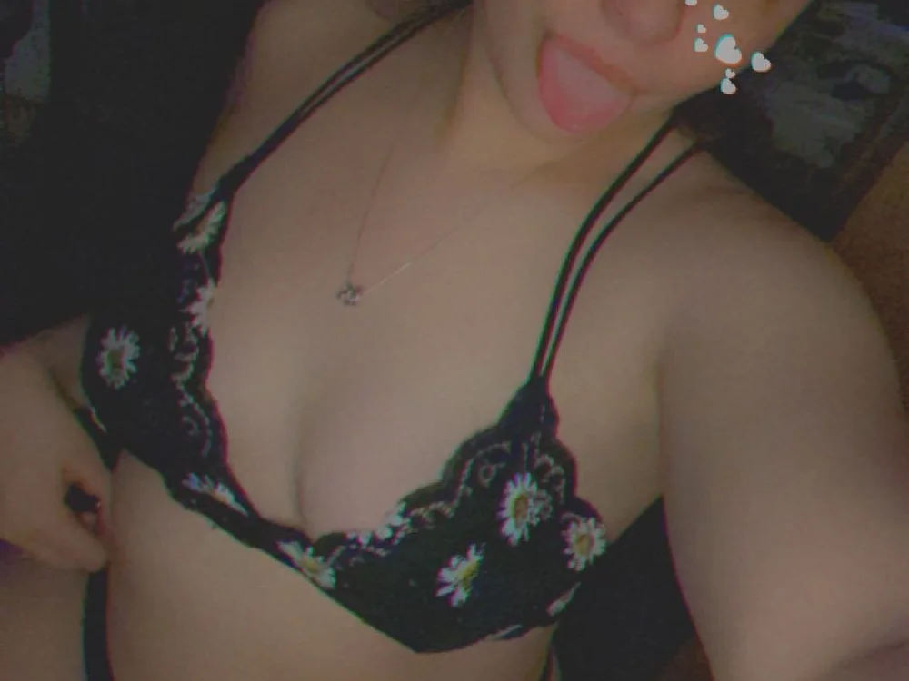 andreataylor99's Offline XXX Chat