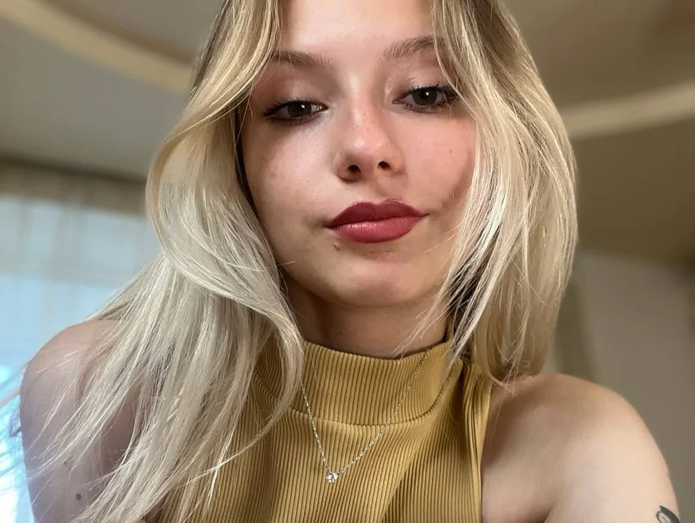 KatieFoulk's Offline XXX Chat