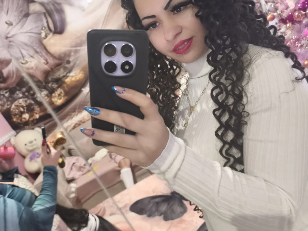 Sonja200 Offline XXX Chat