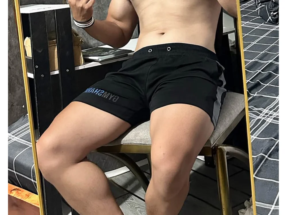 nguoidepcct's Offline Chat Room