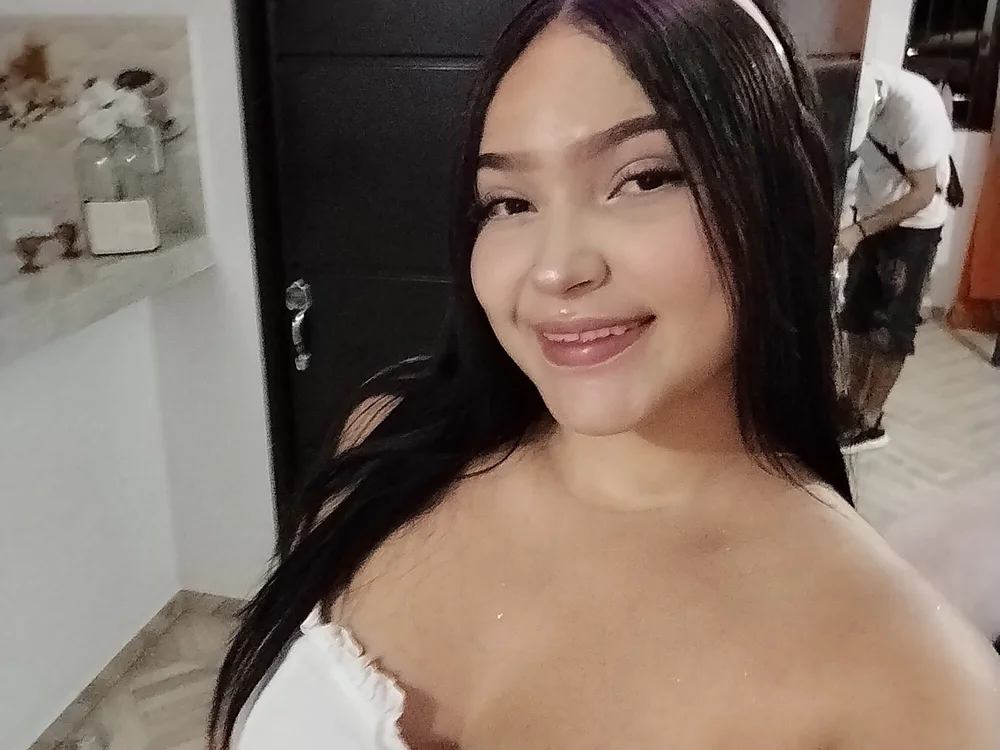 Danna_999's Offline XXX Chat